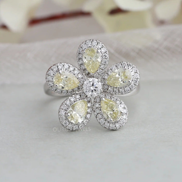 Laure by Aurate Diamond Flower Ring